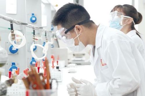 Chính sách học bổng cho người học các ngành khoa học cơ bản, công nghệ chiến lược