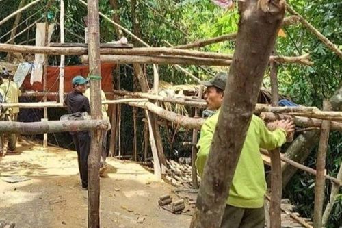 Quảng Trị: Phá dỡ lán trại khai thác vàng trái phép