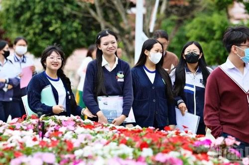 Học sinh Lâm Đồng thủ khoa toàn quốc khối D07