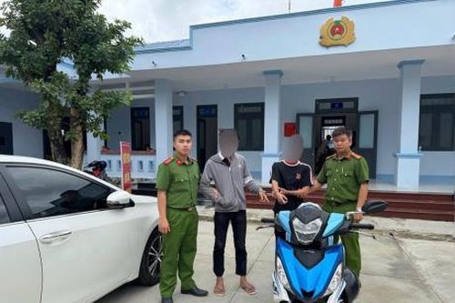 Bắt nóng 2 đối tượng cướp giật