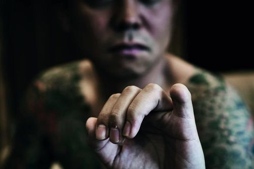Sự thật rùng rợn phía sau nghi lễ 'chặt tay' của yakuza Nhật