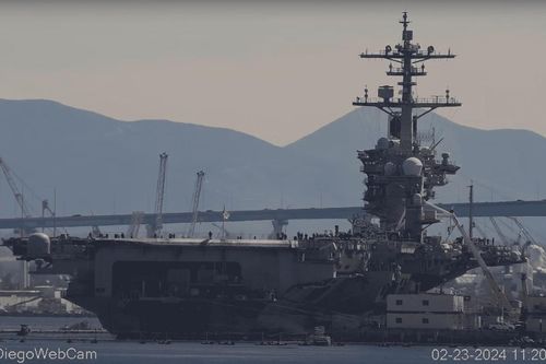 Nhóm tác chiến tàu sân bay Mỹ USS Carl Vinson vào Biển Đông