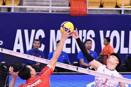 Tuyển bóng chuyền nam Việt Nam thua đáng tiếc Indonesia tại SEA V.League 2025