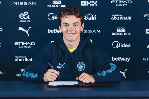 Man City ký hợp đồng với sao trẻ đồng hương của Haaland