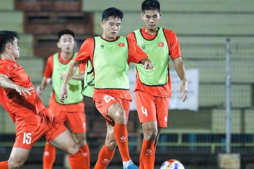 Cầu thủ U23 Việt Nam hứa mang Cúp vô địch Đông Nam Á về nước