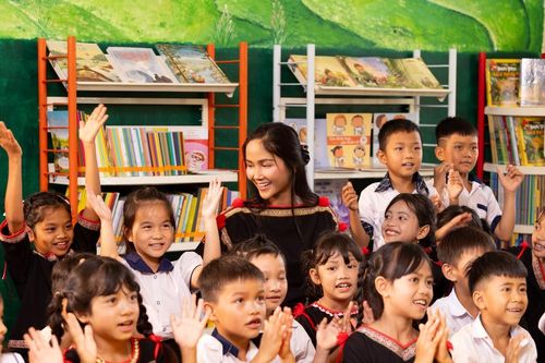 Hoa hậu H'Hen Niê và hành trình xây dựng 15 thư viện cho trẻ em vùng cao