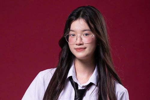 Nữ sinh Hà Nội trúng tuyển cả 2 đại học top đầu Trung Quốc