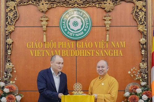 Người thứ tư trên thế giới nhận Huân chương Đại sứ thiện chí là một nhà sư Việt