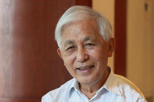 Vợ chồng GS Trần Thanh Vân được thăng hạng Huân chương Bắc đẩu Bội tinh