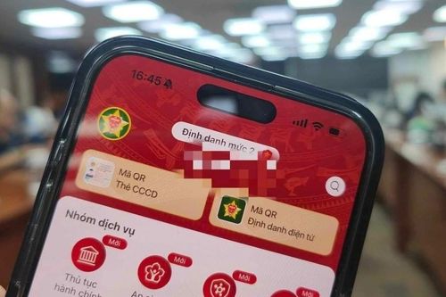 Thuế TPHCM đề xuất cảnh báo tạm hoãn xuất cảnh với người nợ thuế trên VNeID