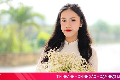 Thủ khoa khối D01 Hà Tĩnh là nữ bí thư chi đoàn đa năng