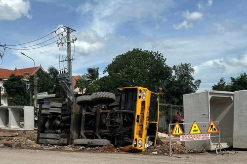 Đồng Nai: Một công nhân bị cần cẩu đè tử vong khi thi công cầu vượt