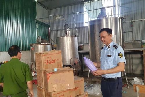 Ông chủ sản xuất hàng giả nhãn hiệu D-nee, Hygiene, Tauau tại Hưng Yên là ai?