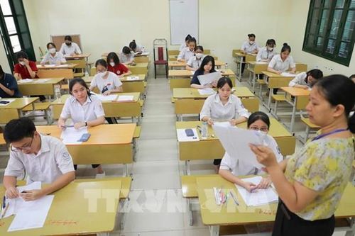 Hà Nội công bố điểm chuẩn trúng tuyển bổ sung vào lớp 10 không chuyên