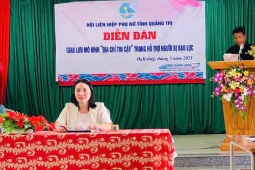 Người xây dựng những mái ấm không bạo lực nơi bản làng vùng biên