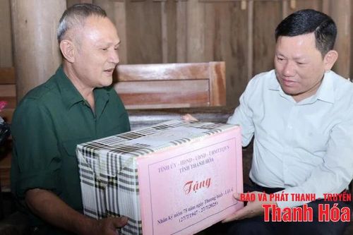 Phó Chủ tịch Thường trực UBND tỉnh thăm gia đình chính sách và làm việc với các xã Thượng Ninh, Như Xuân, Xuân Bình