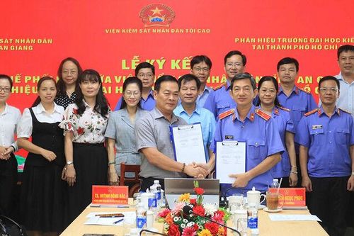 Viện Kiểm sát nhân dân tỉnh An Giang và Phân hiệu Trường Đại học Kiểm sát tại TP. Hồ Chí Minh ký kết quy chế phối hợp