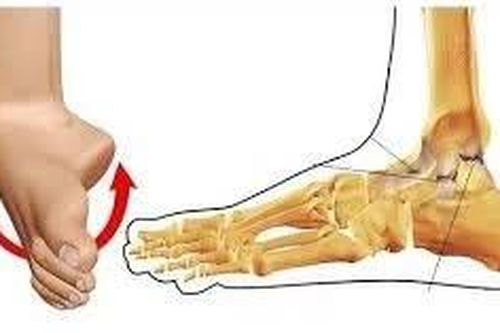 Mẻ xương do bị ngã phải làm sao?