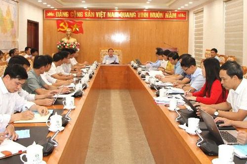 Duyệt văn kiện Đại hội Đảng bộ các xã: Mù Cả, Tà Tổng