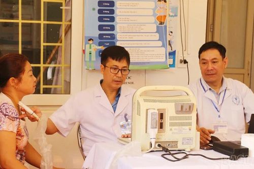 Lào Cai: Trên 200 người dân được khám tầm soát bệnh lý tuyến giáp