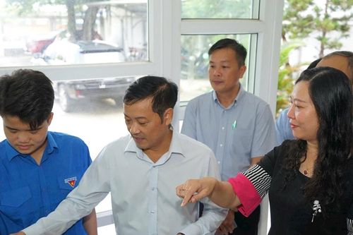 Phó Chủ tịch UBND tỉnh Lâm Đồng Lê Trọng Yên kiểm tra hoạt động hành chính ở cơ sở