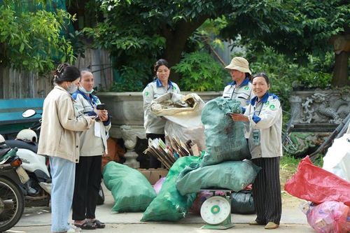 Thu gom rác bằng công nghệ số