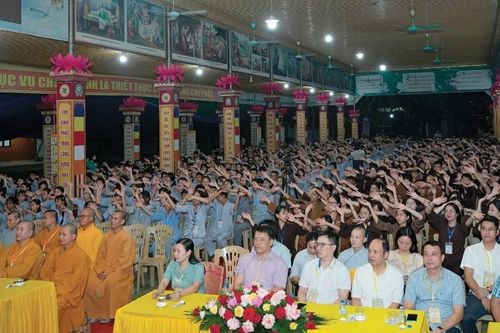 Thanh Hóa: 1.500 bạn trẻ tham gia Khóa tu Phật giáo với tuổi trẻ lần thứ 15 tại chùa Khải Nam