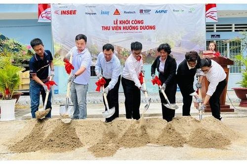 Khởi công thư viện Hướng Dương, hiện thực hóa ước mơ cho học sinh hạn chế vận động