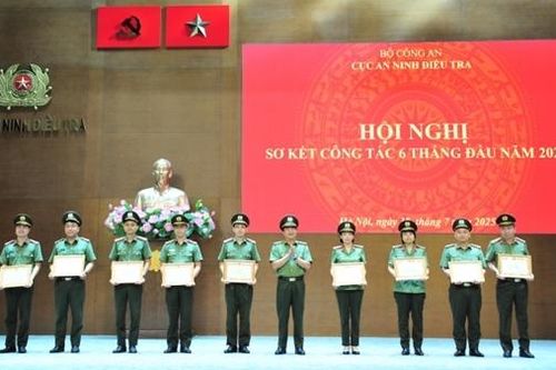 Phát huy tinh thần 'an ninh chủ động', nắm chắc tình hình toàn diện các mặt công tác an ninh điều tra