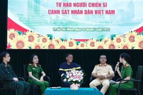 Công an TP Hồ Chí Minh tổ chức nhiều hoạt động kỷ niệm 63 năm ngày thành lập lực lượng CSND