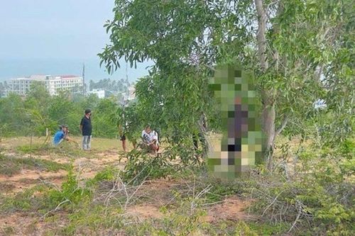 Người đàn ông tử vong dưới tán cây trên đồi vắng: Hiện trường có gì?