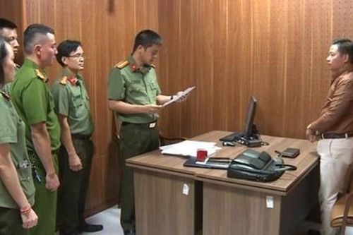 Bắt Chủ tịch HĐQT công ty 'thổi' vốn điều lệ lên 42.000 tỷ đồng để lừa đảo