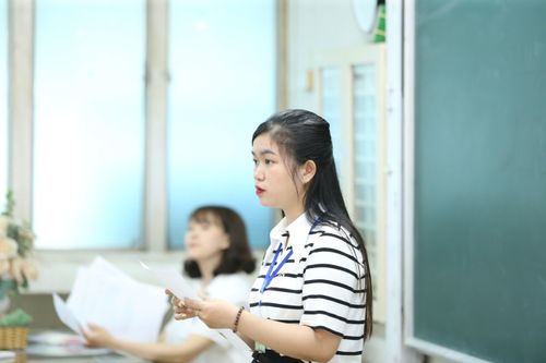 Ðiểm chuẩn khối ngành Kinh tế dự kiến giảm 1-2 điểm