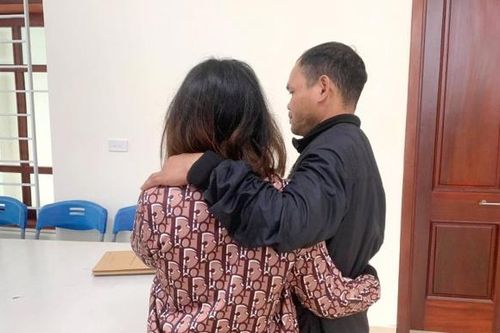 Xuất ngoại bằng đường vòng