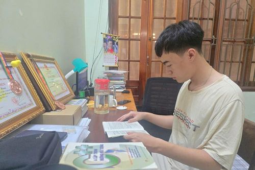 Những thủ khoa đạt điểm 10 và bí quyết thành công
