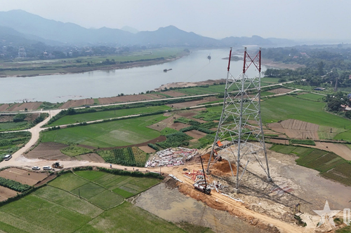 Tăng tốc trên công trường đường dây 500kV Lào Cai - Vĩnh Yên - Bài 2: Tinh thần '6 hơn' và 'cẩm nang' từ mạch 3