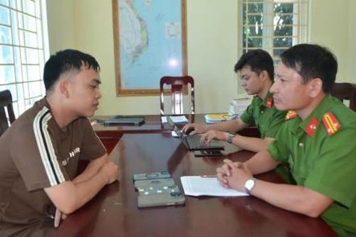 Tóm nhiều đối tượng trộm 'táo khuyết'