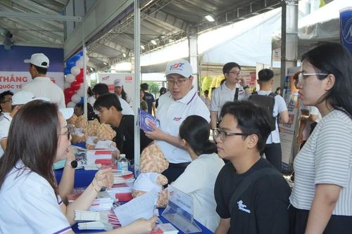 Nhiều ngành mới 'trình làng', thí sinh cân nhắc lựa chọn