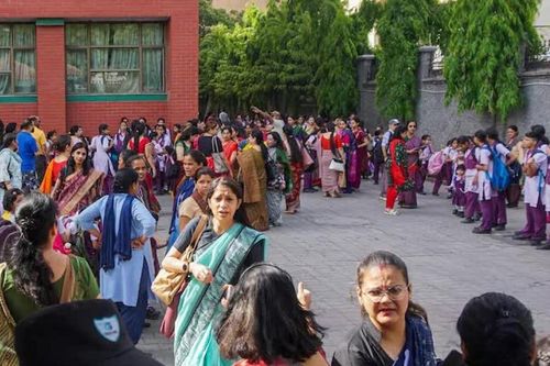 Hơn 60 trường học ở Ấn Độ bị đe dọa đánh bom