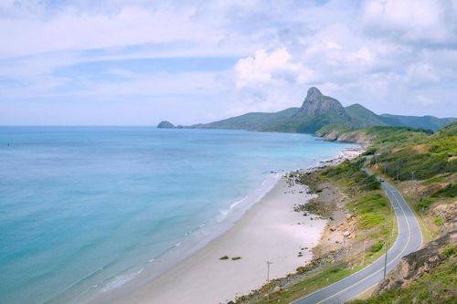 Bãi biển trong xanh, đẹp hoang sơ ở TPHCM được truyền thông quốc tế khen hết lời