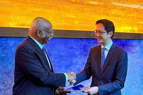 Lưu hành bản dịch tiếng Việt của 'Văn kiện vì Tương lai'