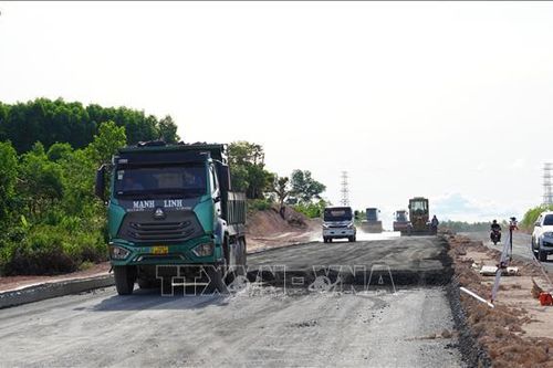 Giải phóng mặt bằng trên tuyến đường Hùng Vương (Quảng Trị) gặp khó