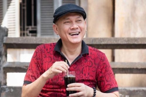 NSƯT Hữu Châu: 'Máu huyết của ông bà, cha mẹ đang chảy trong người mình'