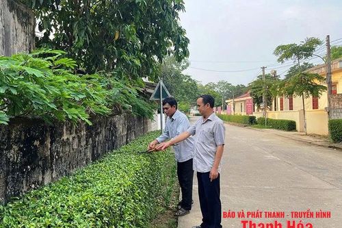 Bí thư chi bộ, trưởng thôn tận tâm với công việc