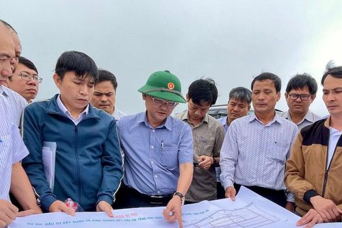 Cần xây dựng kế hoạch tổng thể, dài hạn theo lộ trình đối với các Khu công nghiệp