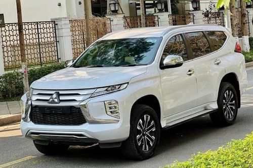 Top 10 ô tô bán chậm nhất 6 tháng đầu năm 2025 tại Việt Nam