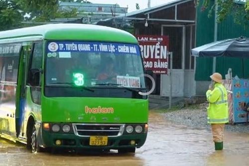 Tuyên Quang đảm bảo an toàn giao thông tuyến quốc lộ 2 mùa mưa lũ