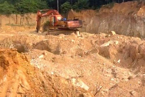 Điều tra vụ khai thác đất trái phép quy mô lớn tại tỉnh Gia Lai