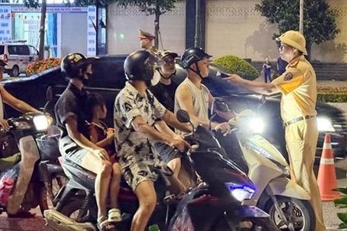 CSGT Bắc Ninh tuần tra đêm xử lý nhiều lái xe vi phạm nồng độ cồn