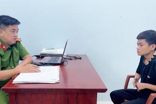 Nhóm thanh niên mang hung khí đi giải quyết mâu thuẫn, cướp luôn xe của đối thủ